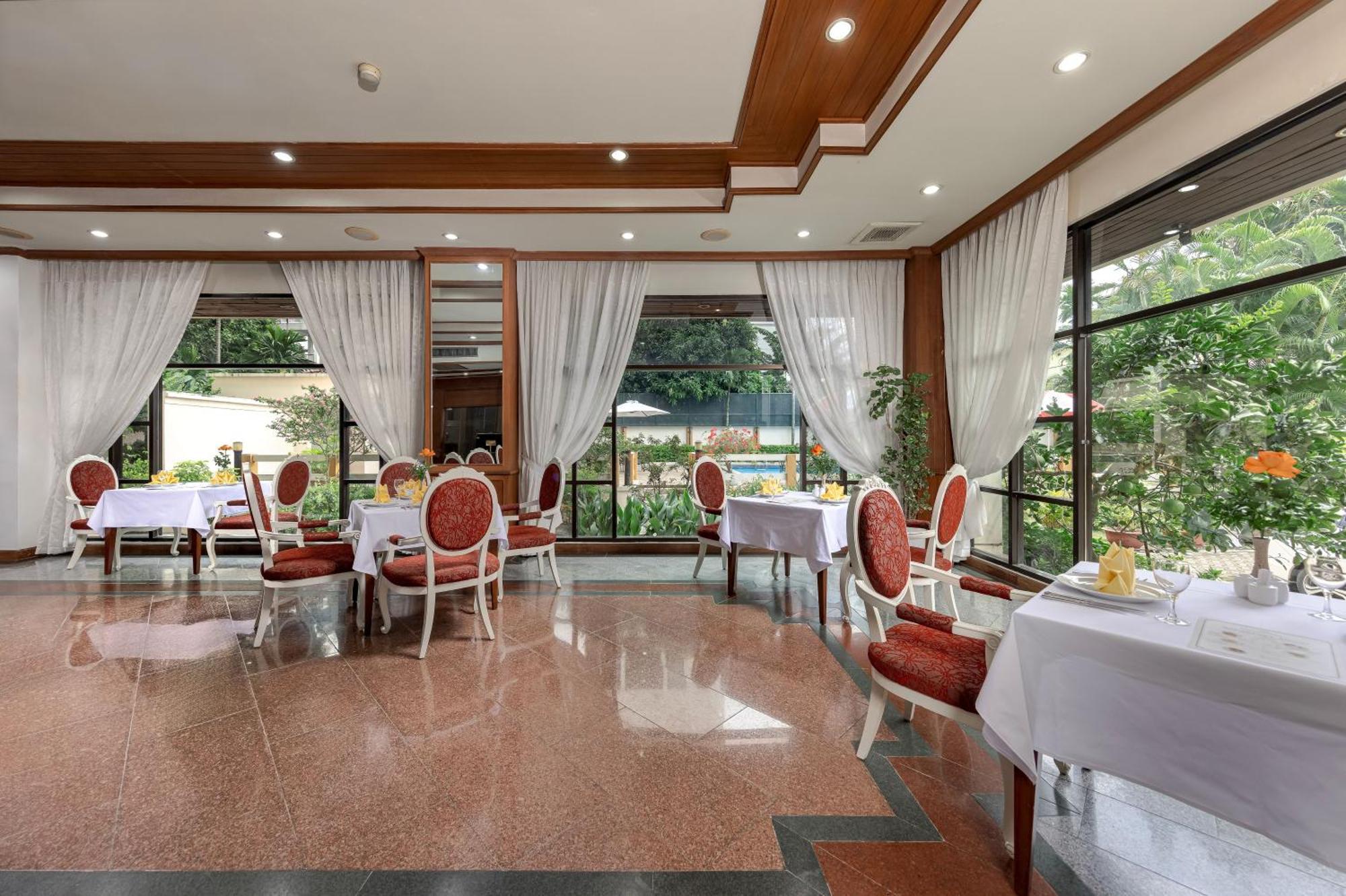 ออเรียนทอลพาเลสอพาร์ตเมนท์ Hotel ฮานอย ภายนอก รูปภาพ