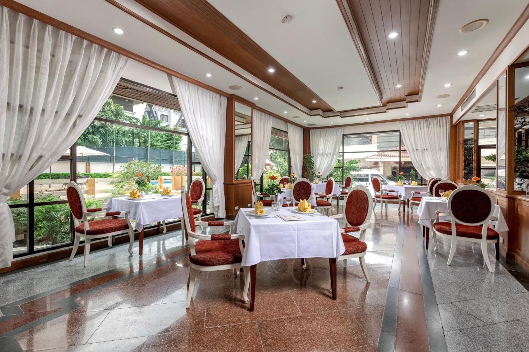 ออเรียนทอลพาเลสอพาร์ตเมนท์ Hotel ฮานอย ภายนอก รูปภาพ