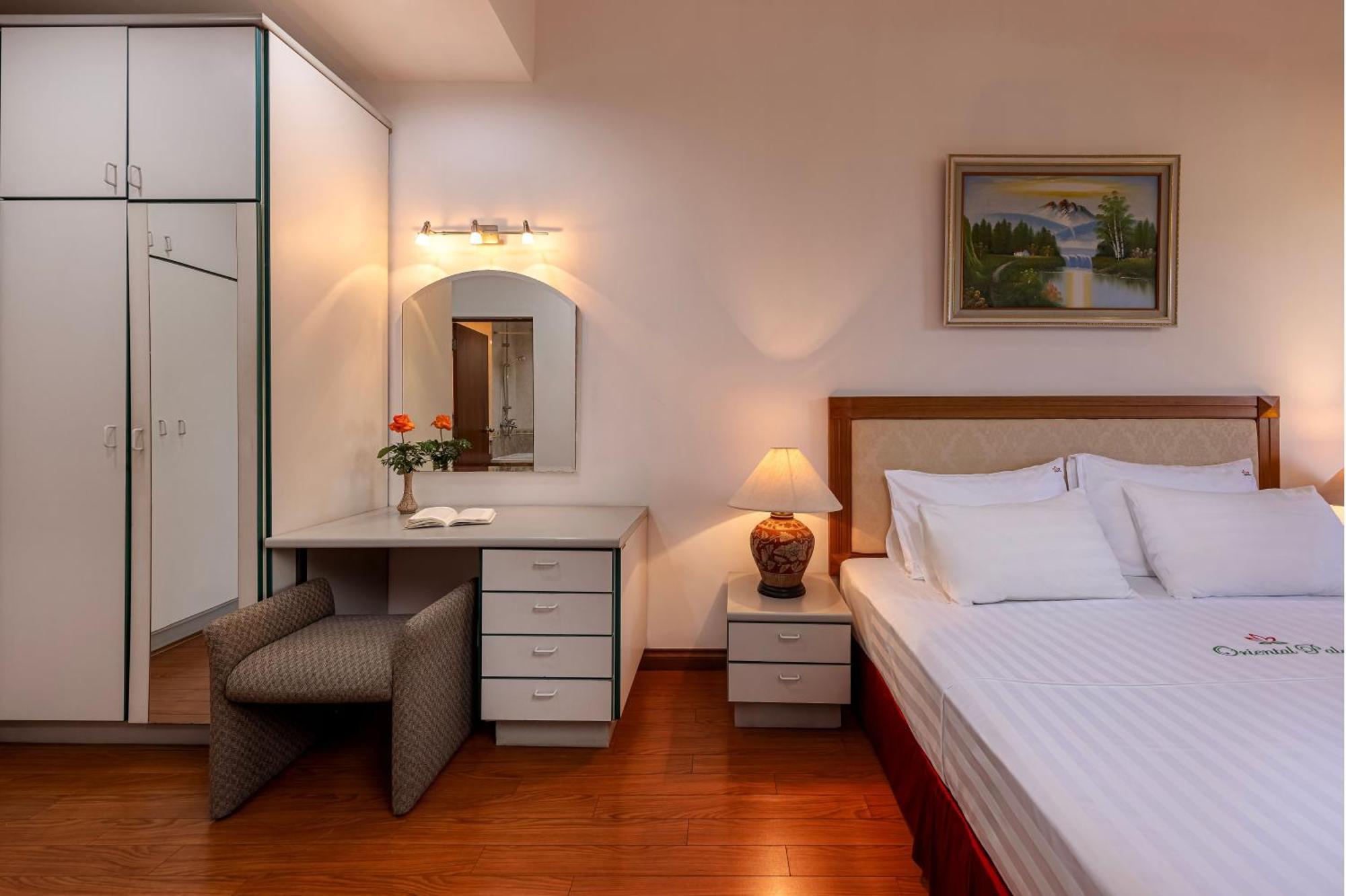ออเรียนทอลพาเลสอพาร์ตเมนท์ Hotel ฮานอย ภายนอก รูปภาพ