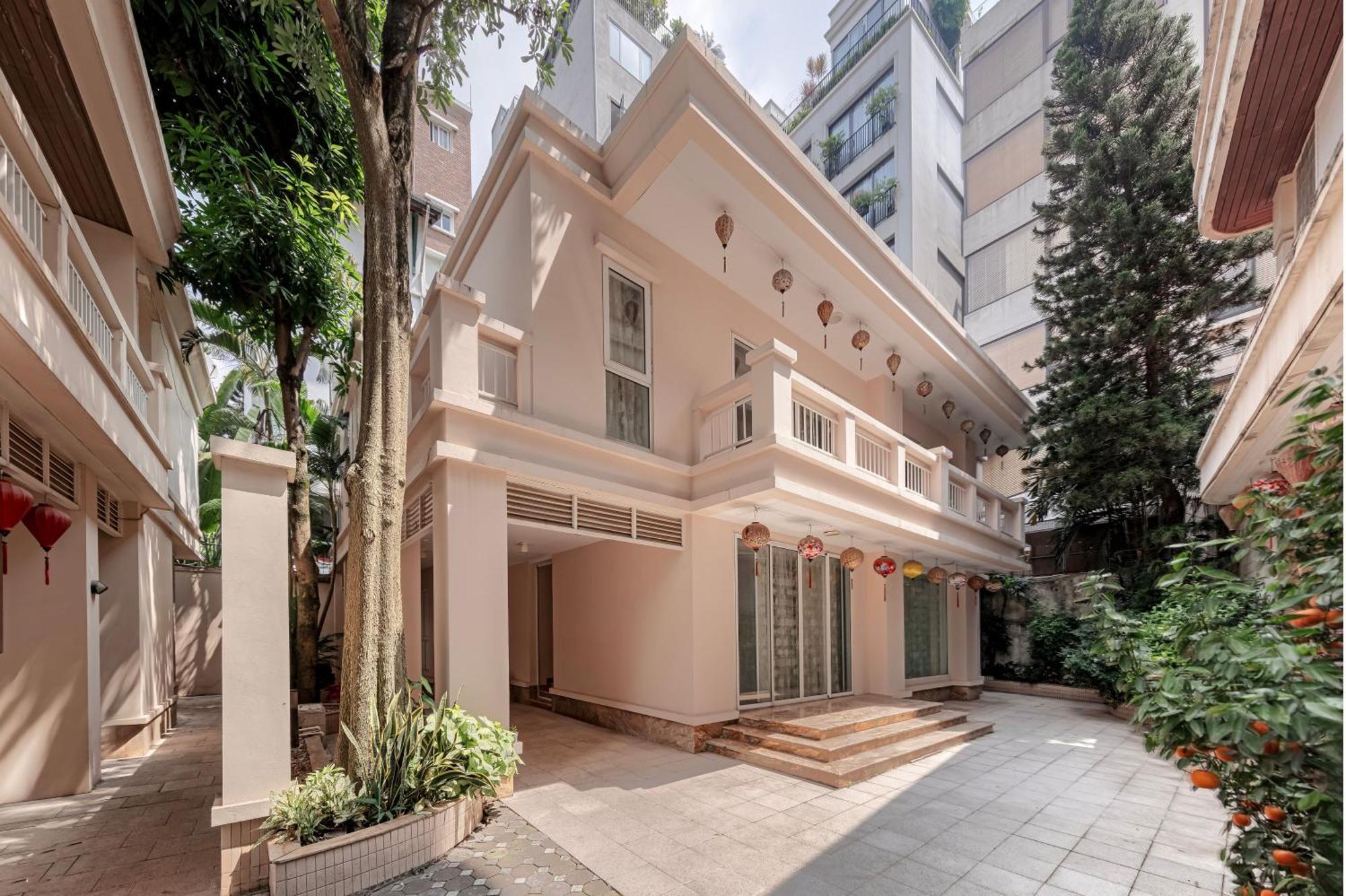 ออเรียนทอลพาเลสอพาร์ตเมนท์ Hotel ฮานอย ภายนอก รูปภาพ