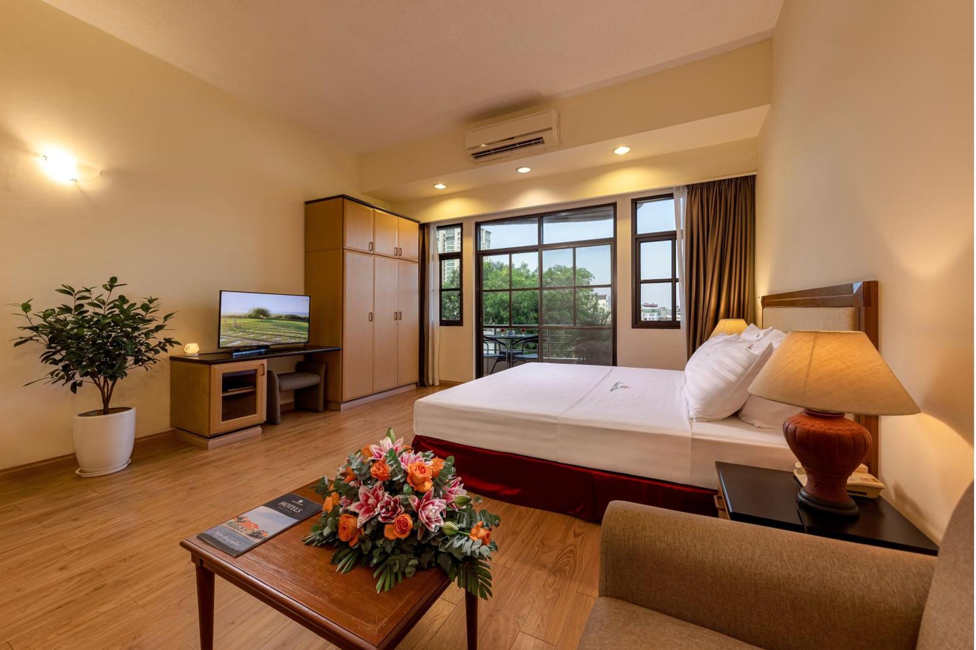 ออเรียนทอลพาเลสอพาร์ตเมนท์ Hotel ฮานอย ภายนอก รูปภาพ